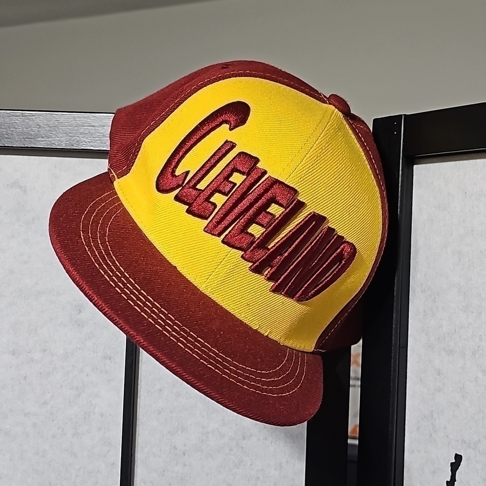 Cleveland Snapback Hat Vintage‎ Six Flags